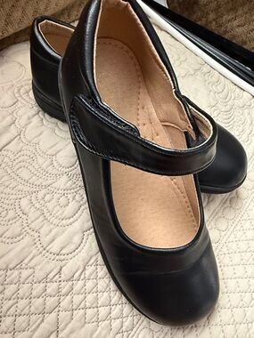 Classic Black Mary Jane Girl’s Shoes
